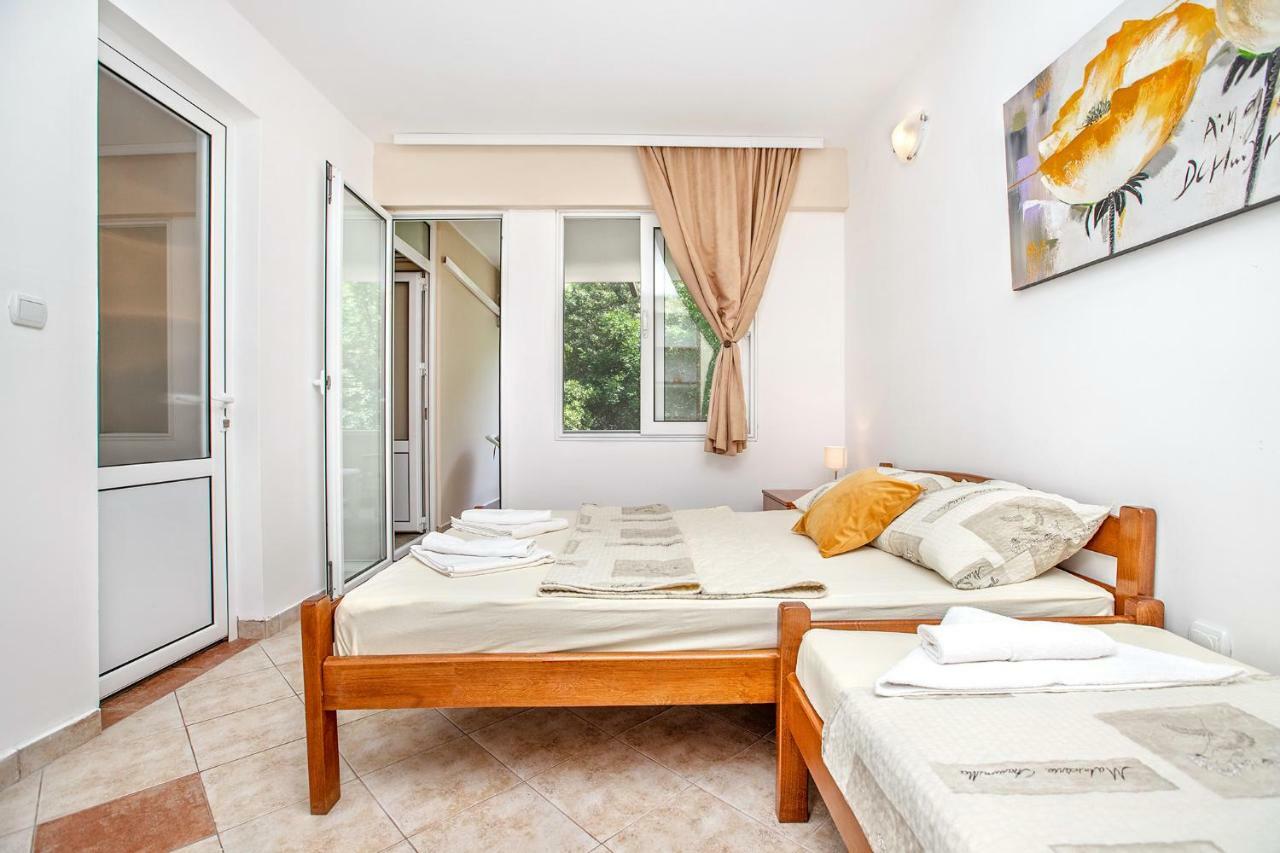 Apartments Villa Popovic Kotor Exterior photo