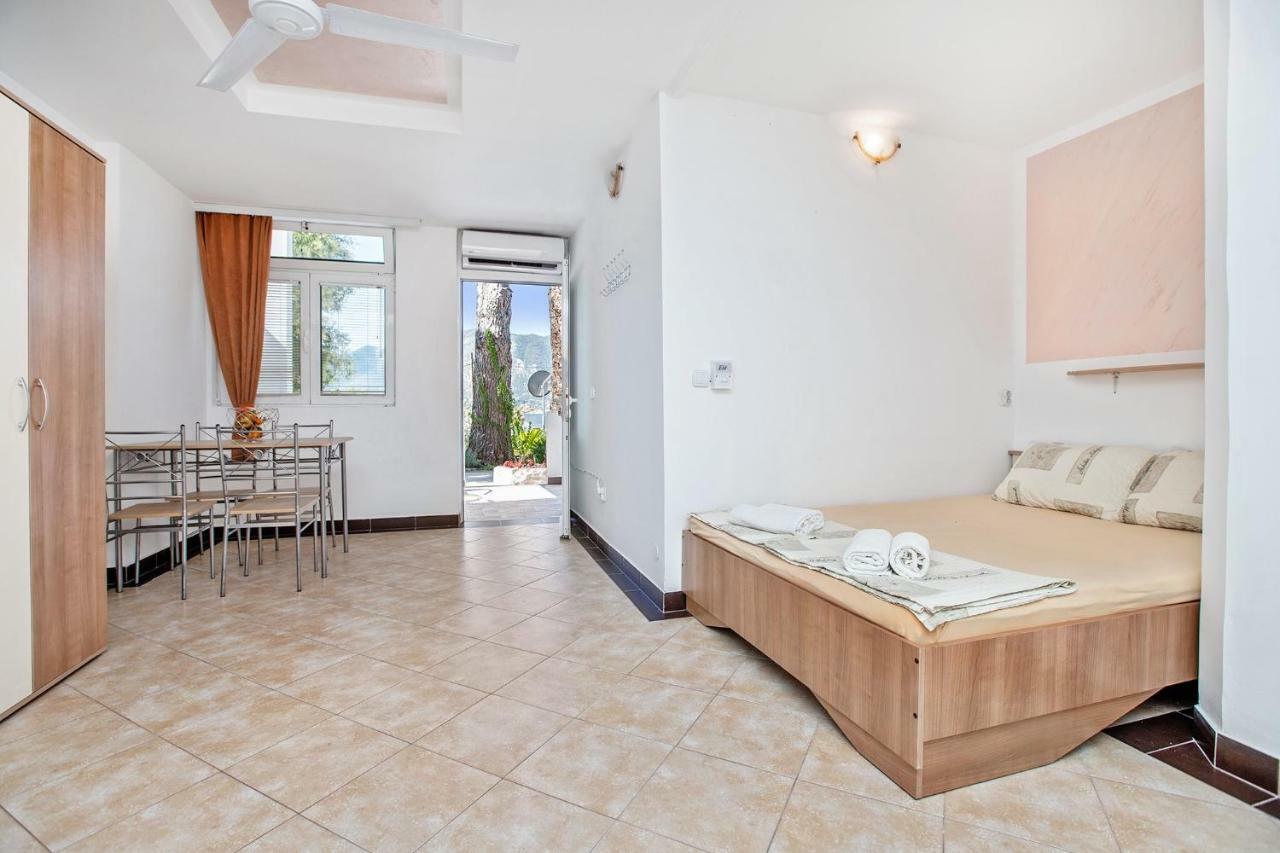 Apartments Villa Popovic Kotor Exterior photo